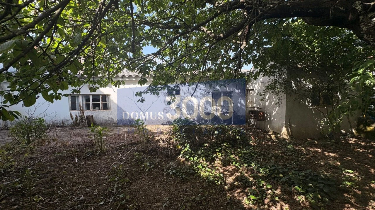 Moradia T3 para Venda em Andrães Foto 9