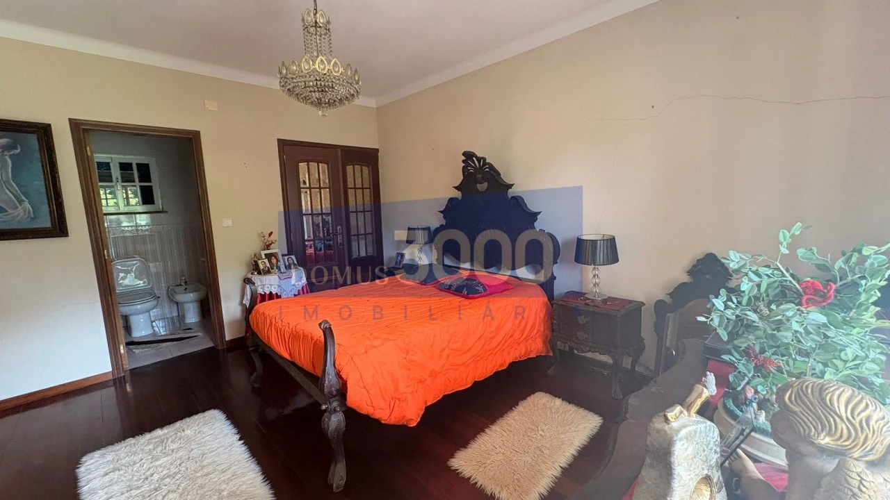 Moradia T3 para Venda em Andrães Foto 12