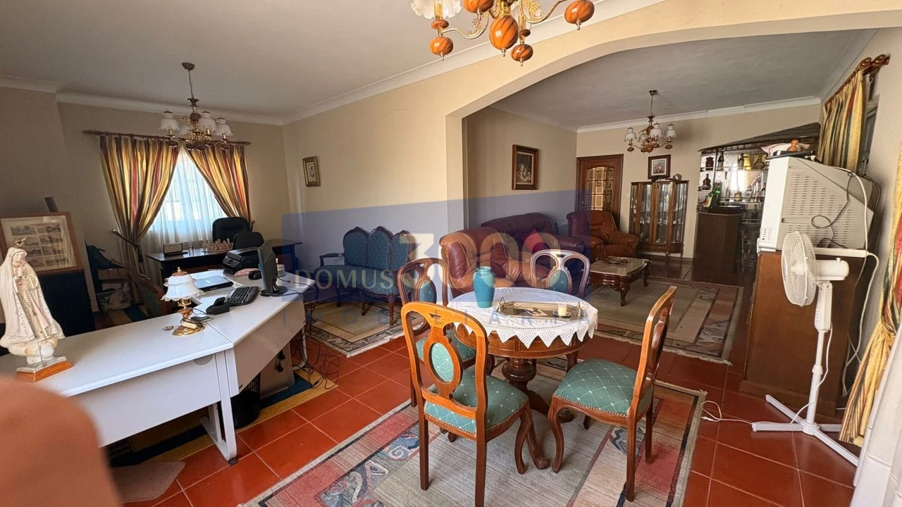 Moradia T3 para Venda em Andrães Foto 15
