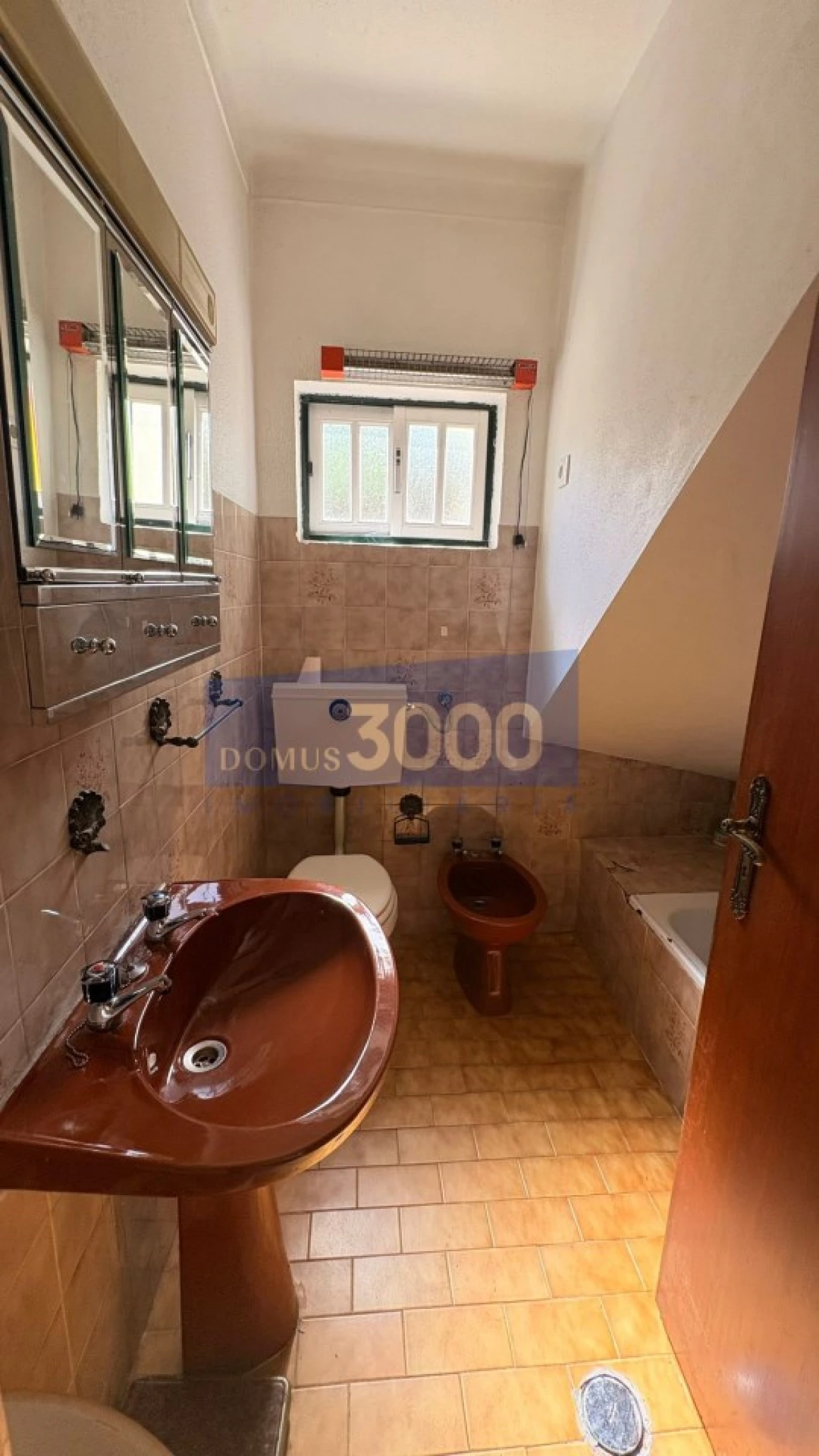 Moradia T3 para Venda em Andrães Foto 37