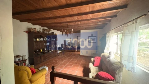 Moradia T3 para Venda em Andrães