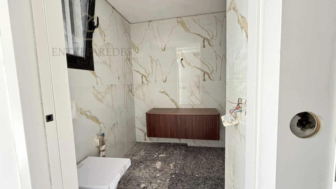 Moradia T3 para Venda em Fânzeres e São Pedro da Cova Foto 29