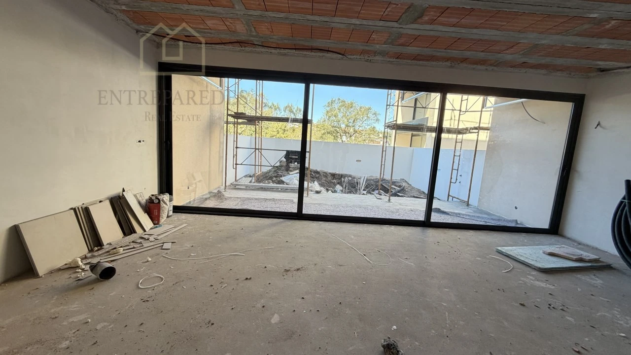 Moradia T3 para Venda em Fânzeres e São Pedro da Cova Foto 38