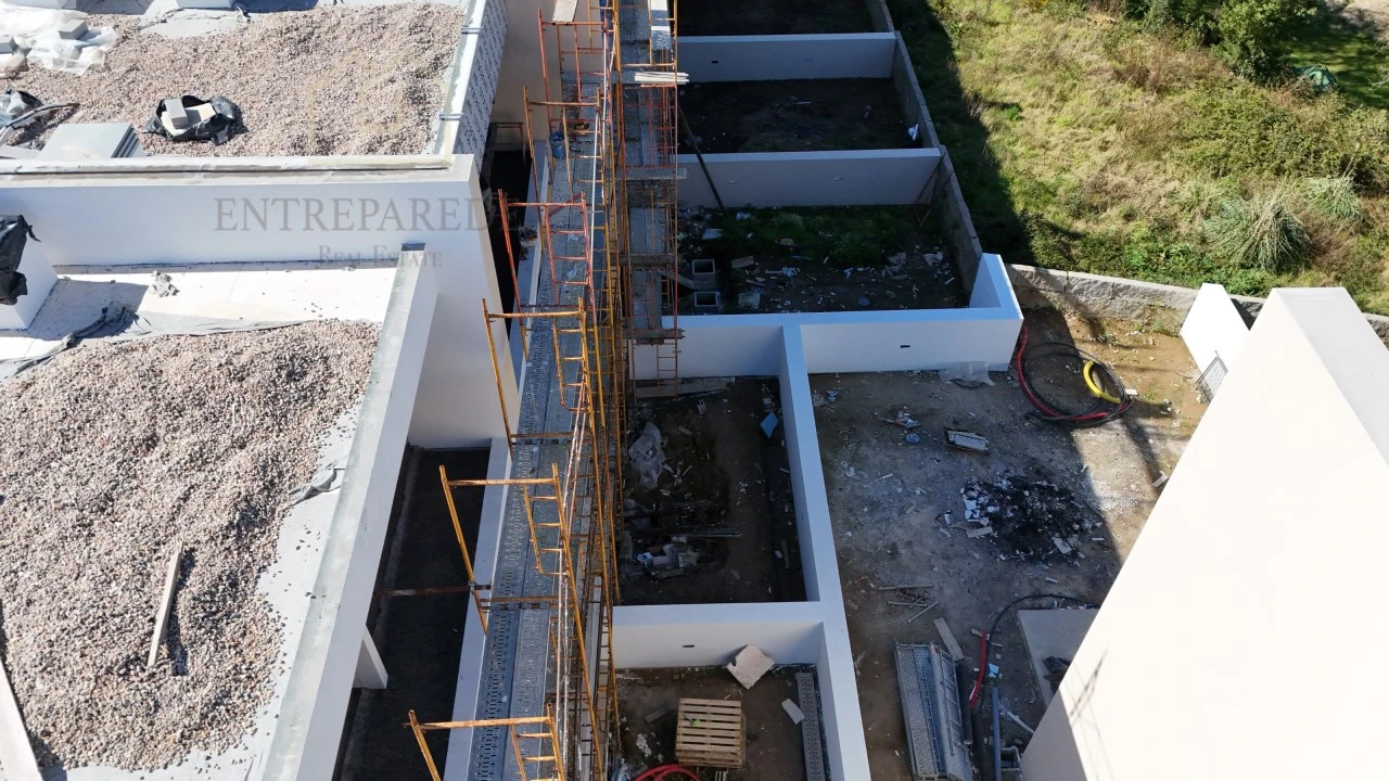 Moradia T3 para Venda em Fânzeres e São Pedro da Cova Foto 45