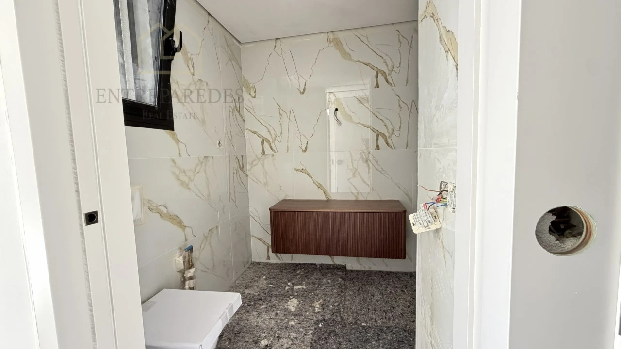 Moradia T3 para Venda em Fânzeres e São Pedro da Cova Foto 30