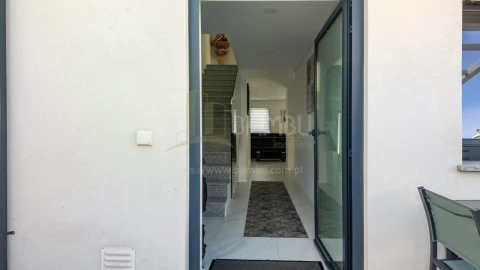 Moradia T2 para Venda em Vila Praia de Ancora