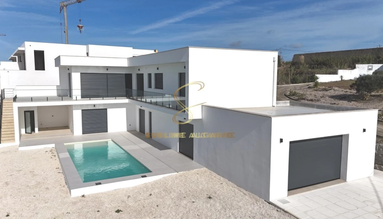 Moradia T5 para Venda em Lourinhã e Atalaia Foto 2