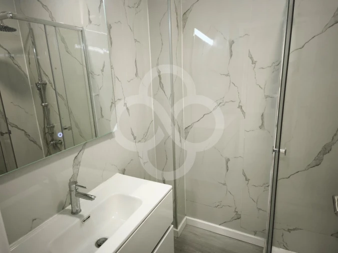 Apartamento T1 para Venda em Venteira Foto 8