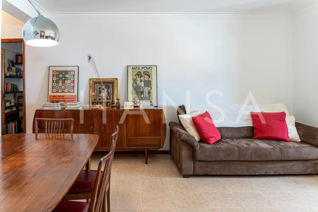 Apartamento T2 para Arrendamento em Carcavelos e Parede Foto 1