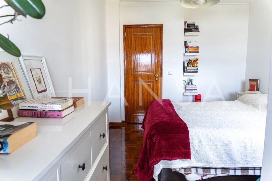 Apartamento T2 para Arrendamento em Carcavelos e Parede Foto 7