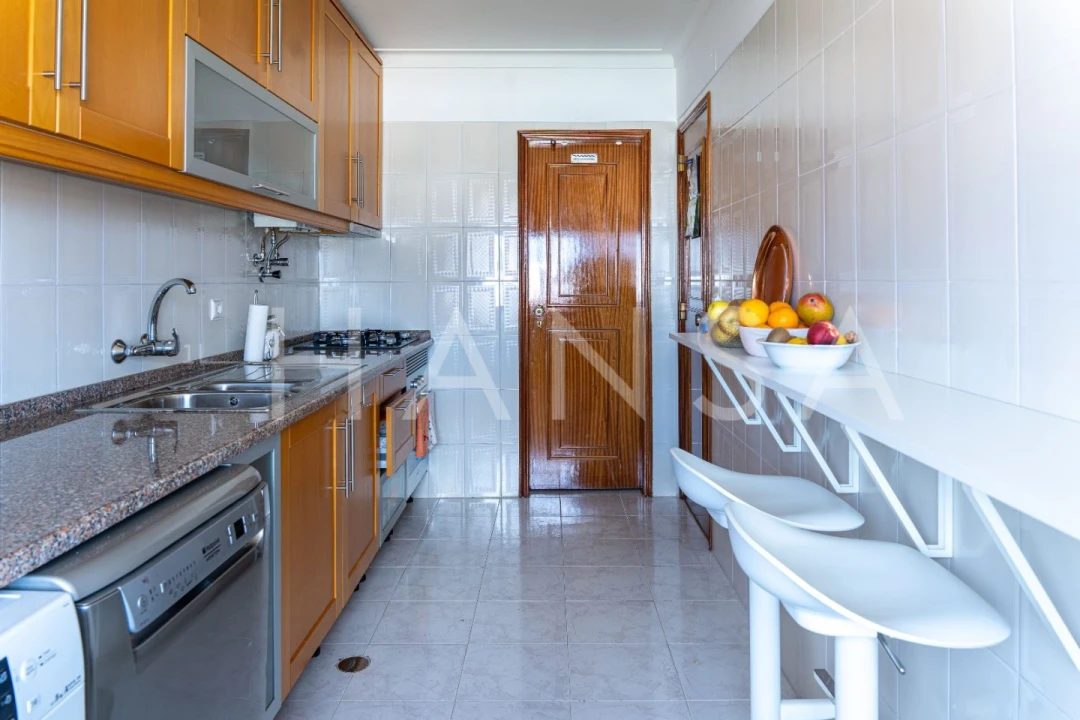 Apartamento T2 para Arrendamento em Carcavelos e Parede Foto 12