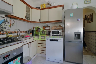 Prédio para Venda em Costa da Caparica