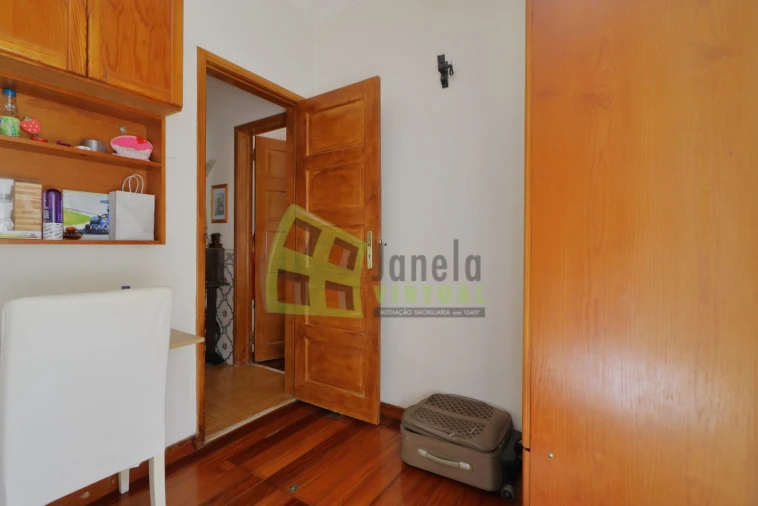 Prédio para Venda em Costa da Caparica Foto 32
