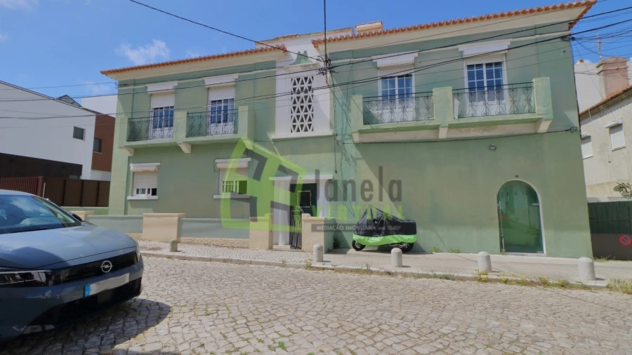 Prédio para Venda em Costa da Caparica