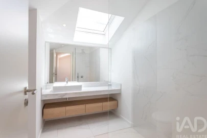Apartamento T2 para Venda em Campolide