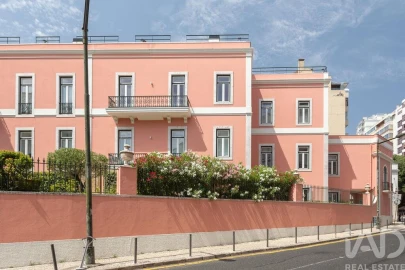 Apartamento T2 para Venda em Campolide