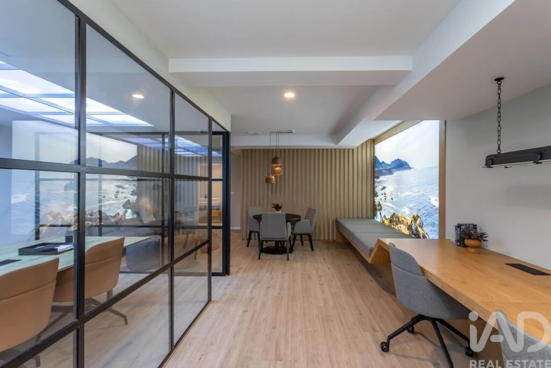 Apartamento T2 para Venda em Campolide Foto 9