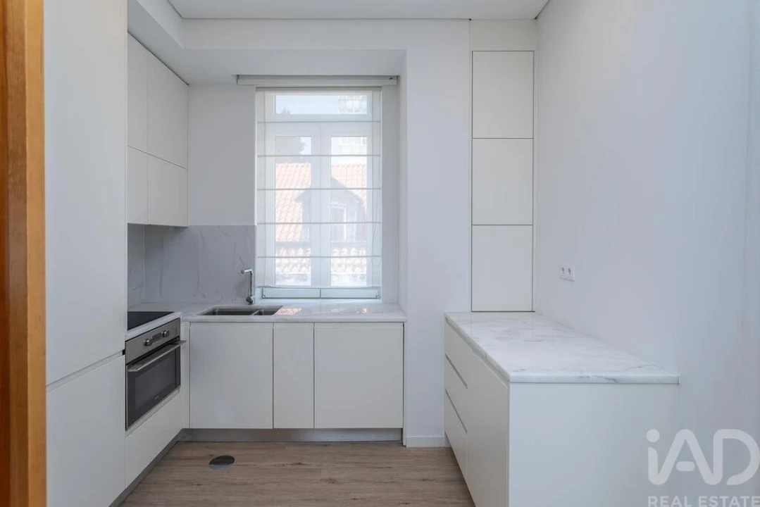 Apartamento T2 para Venda em Campolide Foto 15