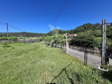 Terreno para Venda em Valbom (São Pedro), Passô e Valbom (São Martinho)