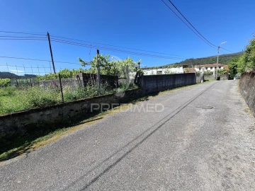 Terreno para Venda em Valbom (São Pedro), Passô e Valbom (São Martinho)