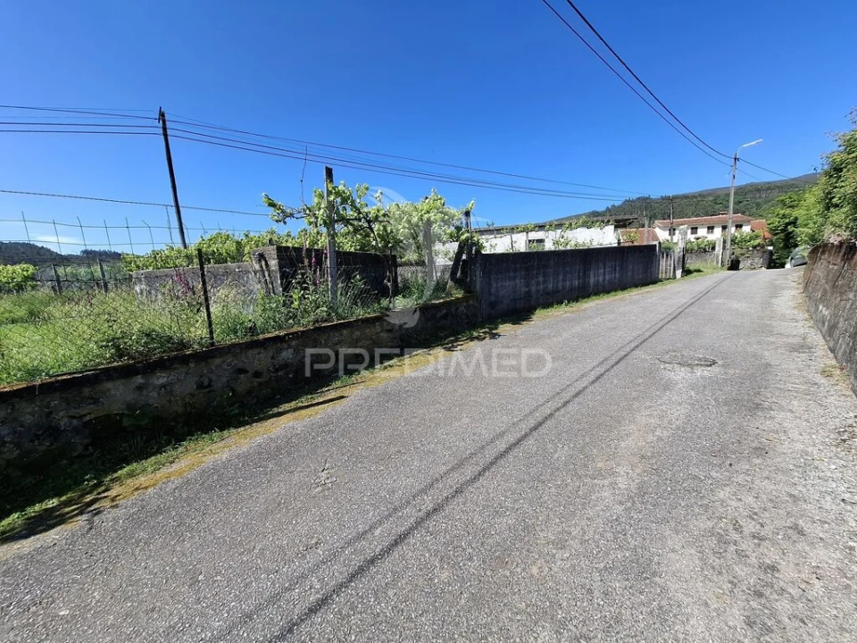 Terreno para Venda em Valbom (São Pedro), Passô e Valbom (São Martinho) Foto 5
