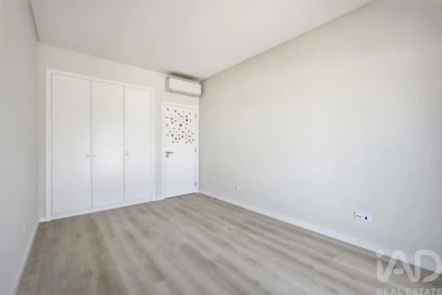 Moradia T4 para Venda em A dos Cunhados e Maceira