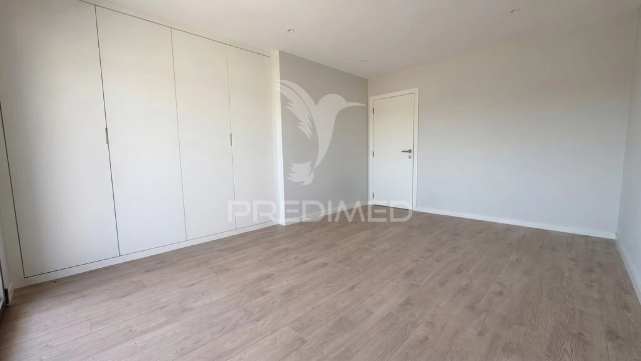 Moradia T4 para Venda em Batalha Foto 20