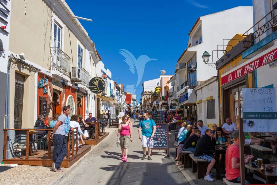 Moradia T4 para Venda em Alvor Foto 2