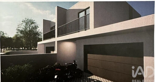 Moradia T3 para Venda em Perelhal