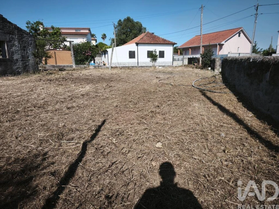 Moradia para Venda em Mazarefes e Vila Fria Foto 28
