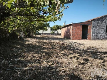 Moradia para Venda em Mazarefes e Vila Fria