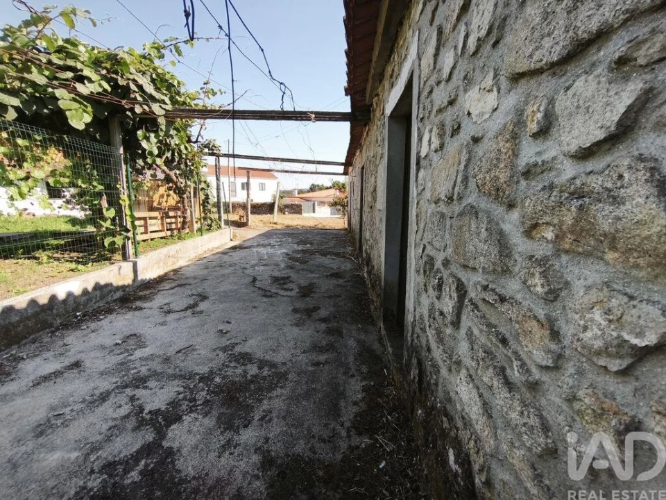 Moradia para Venda em Mazarefes e Vila Fria Foto 11