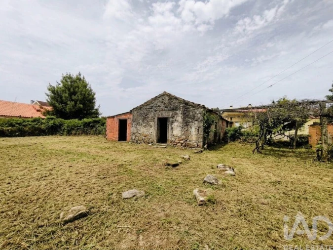 Moradia para Venda em Mazarefes e Vila Fria Foto 3