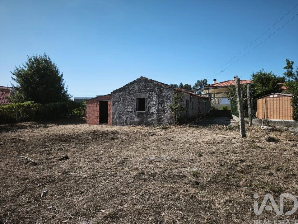 Moradia para Venda em Mazarefes e Vila Fria Foto 31