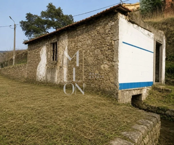 Terreno para Venda em Fânzeres e São Pedro da Cova Foto 2