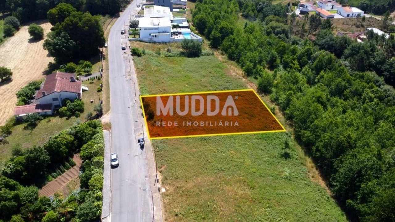 Terreno para Venda em Valongo do Vouga Foto 4