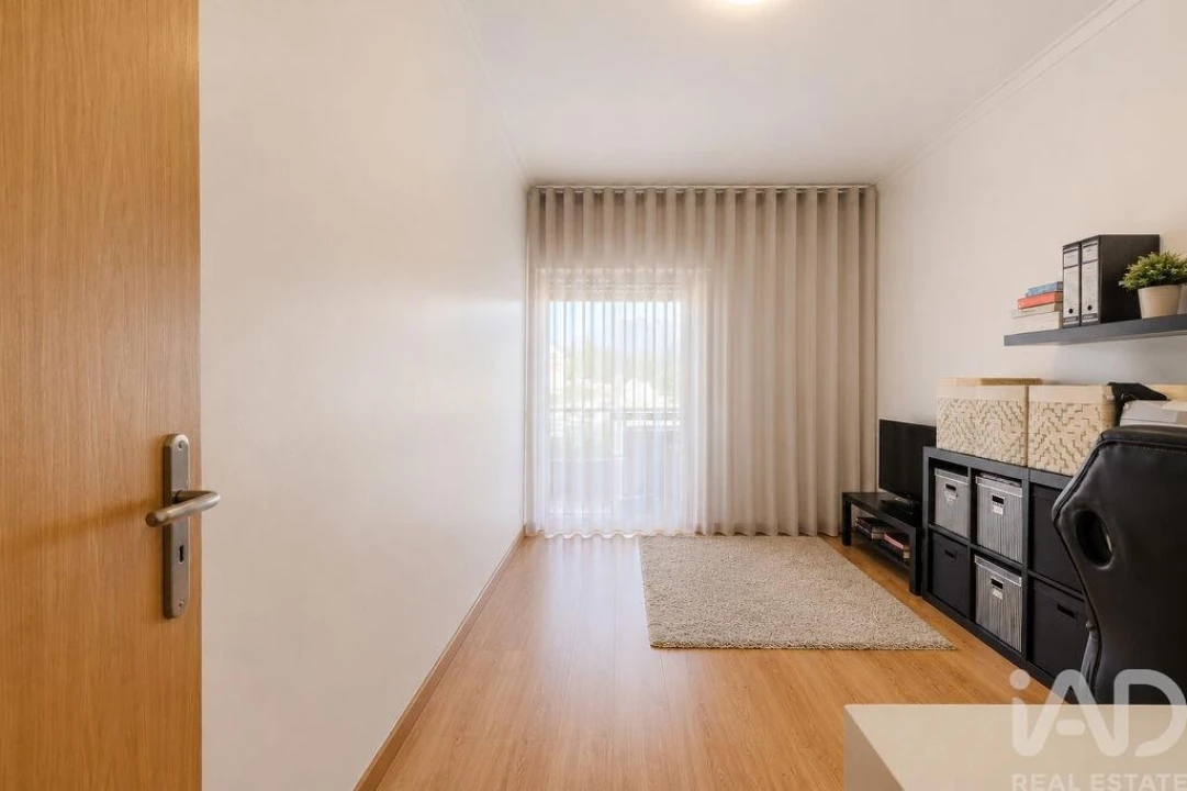 Apartamento T3 para Venda em Póvoa de Santo Adrião e Olival Basto Foto 16