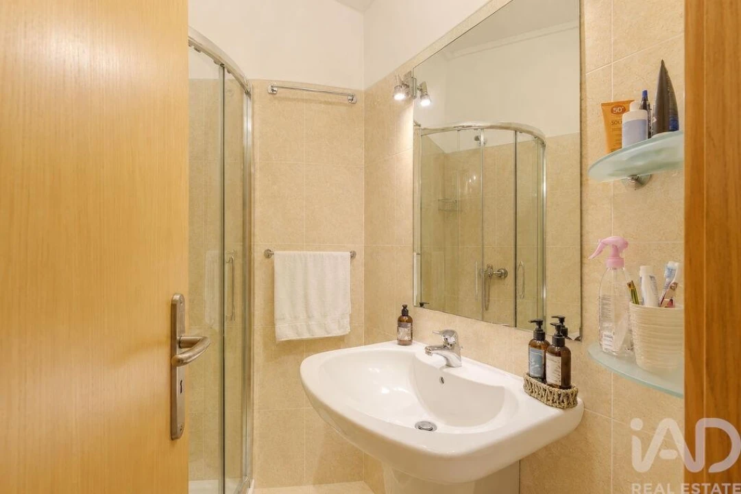 Apartamento T3 para Venda em Póvoa de Santo Adrião e Olival Basto Foto 12