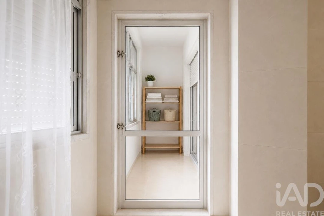 Apartamento T3 para Venda em Póvoa de Santo Adrião e Olival Basto Foto 5