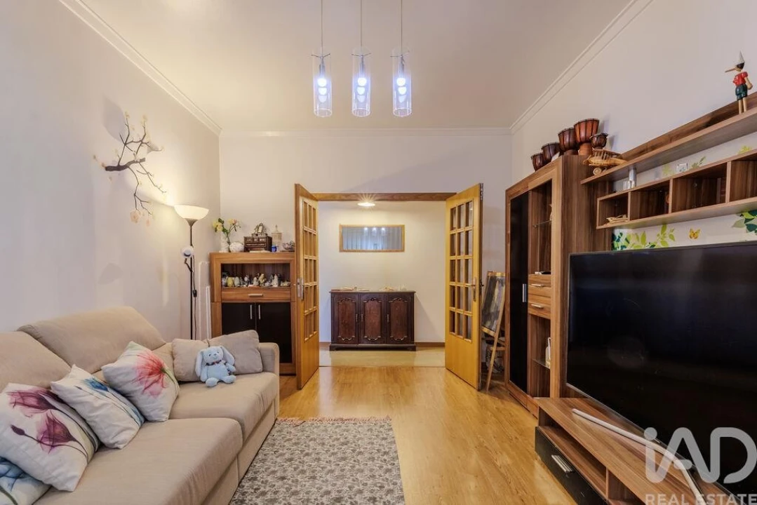 Apartamento T3 para Venda em Póvoa de Santo Adrião e Olival Basto Foto 4