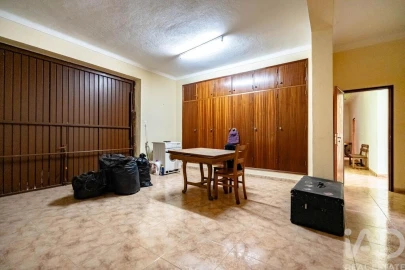 Moradia T8 para Venda em Maçãs de D. Maria