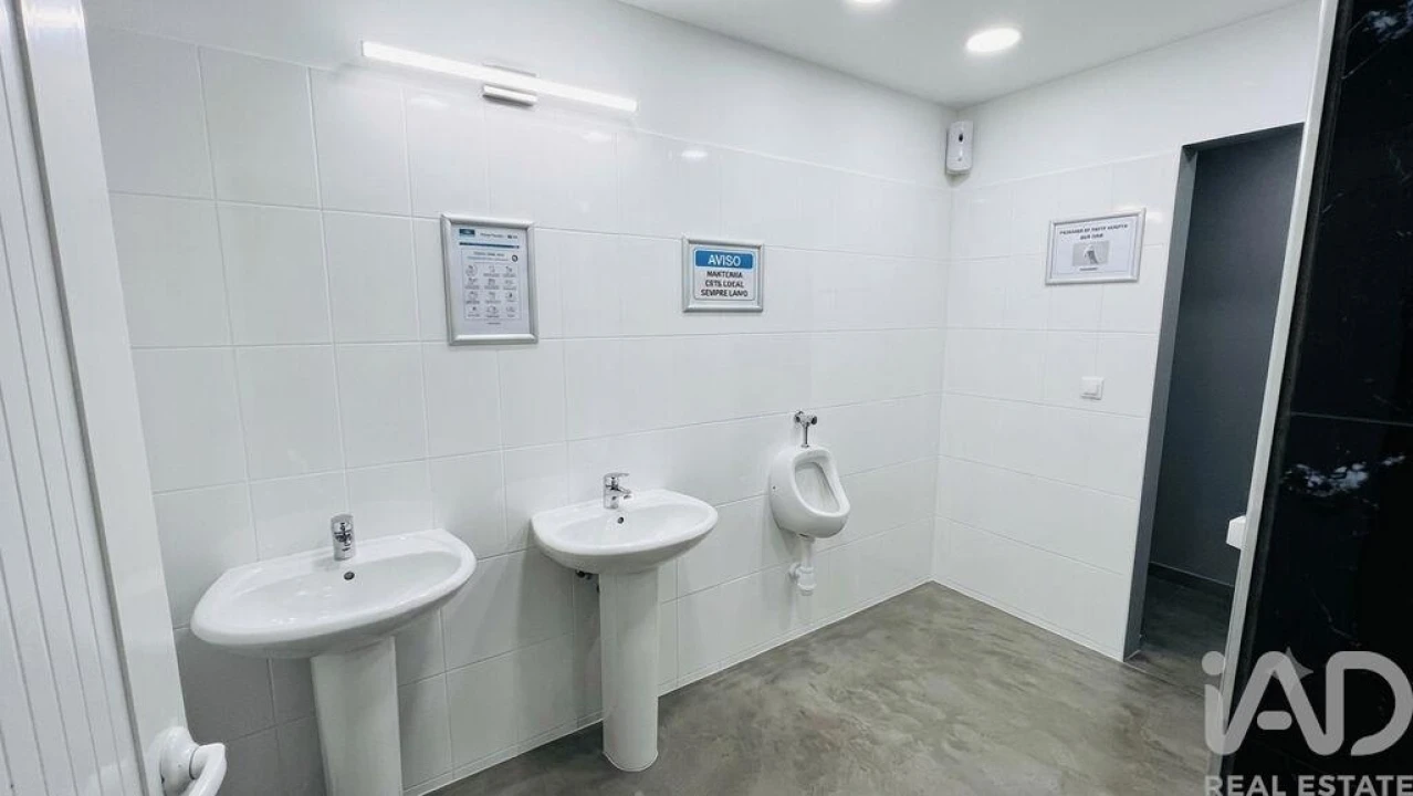 Armazém para Venda em União das Freguesias de Setúbal Foto 9