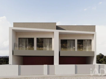 Moradia T4 para Venda em Coronado (São Romão e São Mamede)