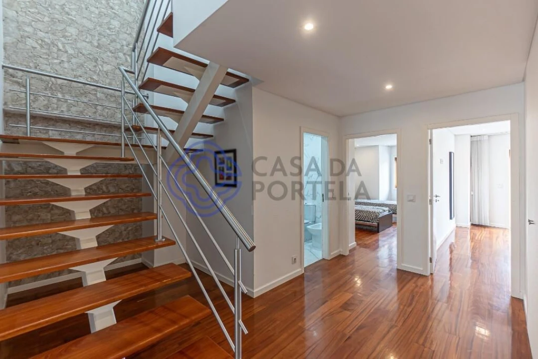 Apartamento T4 para Venda em Matosinhos e Leça da Palmeira Foto 1