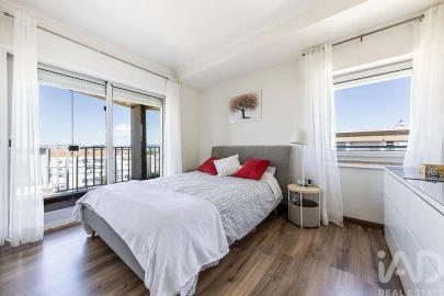 Apartamento T4 para Venda em Lumiar