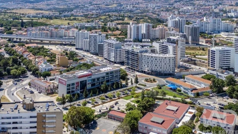Apartamento T4 para Venda em Lumiar
