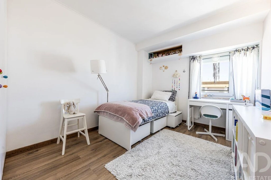 Apartamento T4 para Venda em Lumiar Foto 17