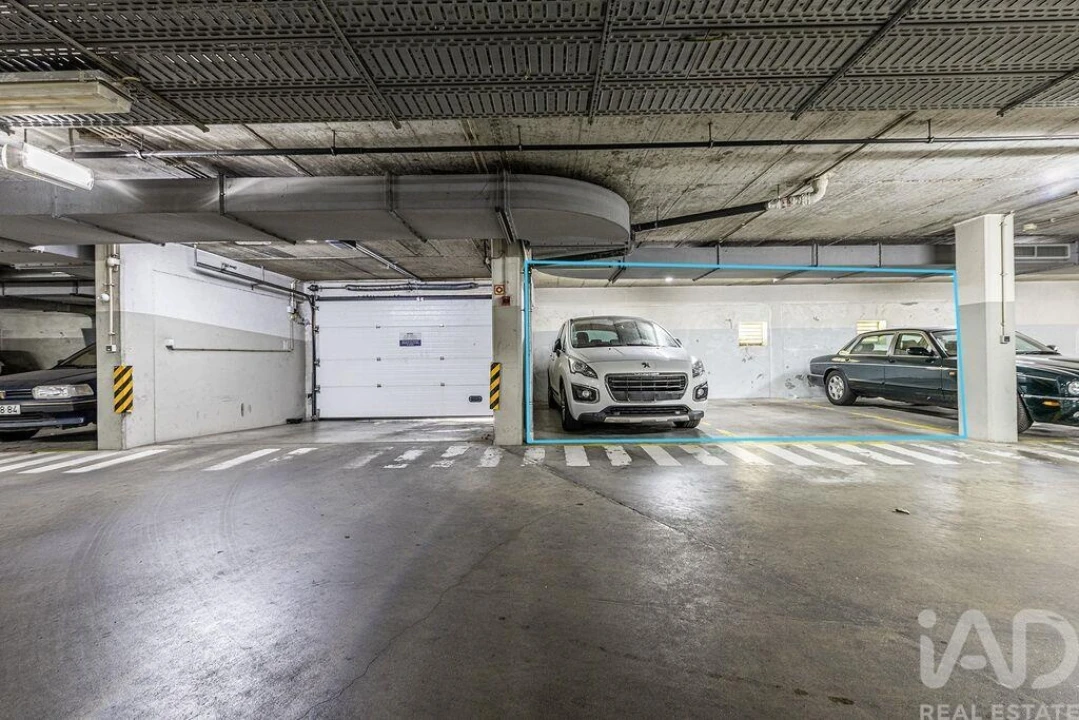 Apartamento T4 para Venda em Lumiar Foto 28