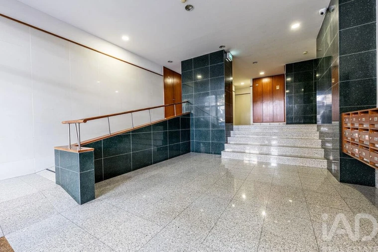Apartamento T4 para Venda em Lumiar Foto 29