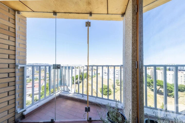 Apartamento T4 para Venda em Lumiar Foto 22